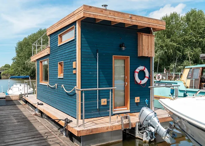 Tiny-Hausboot Irene Mit Kamin Und Dachterrassenlounge