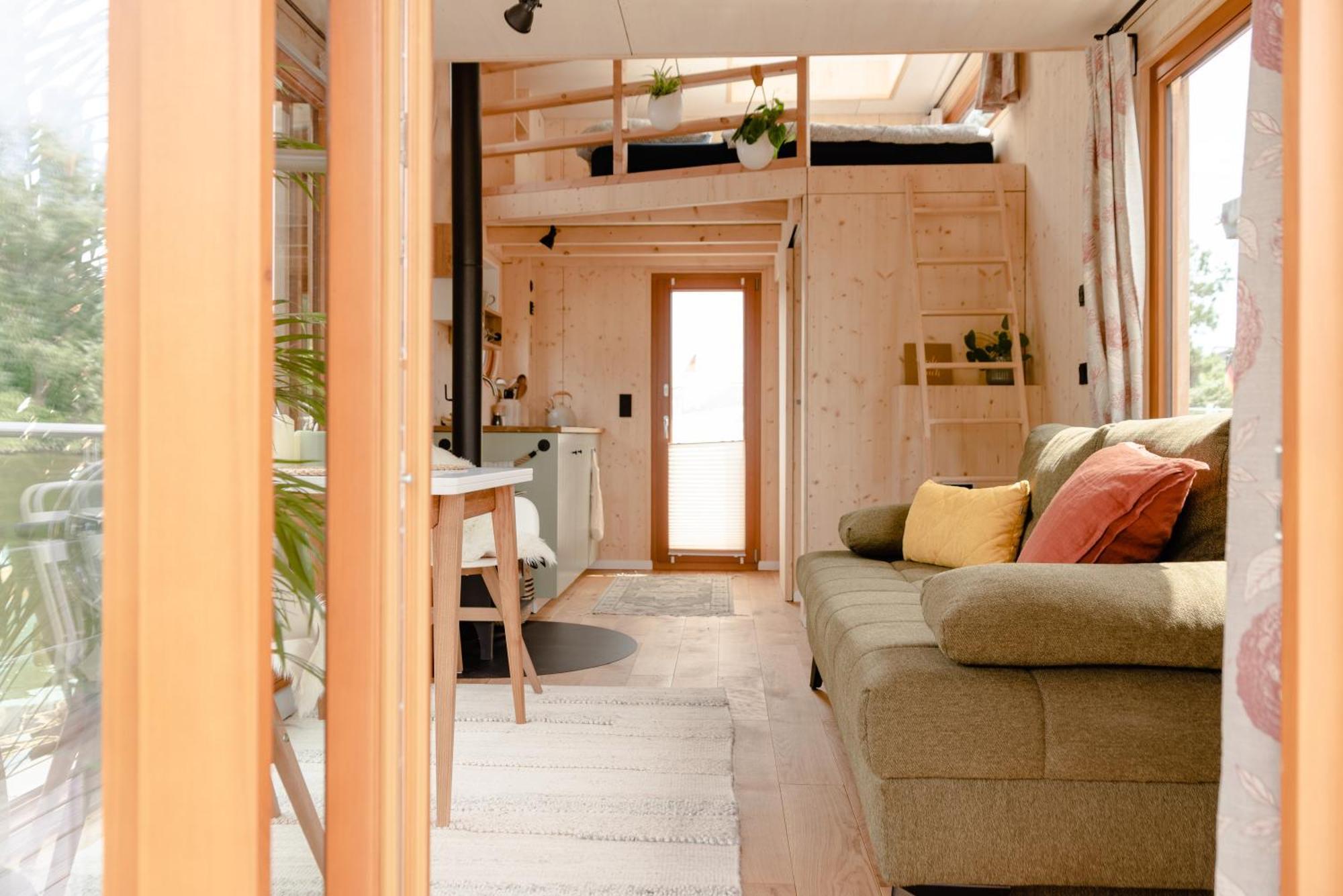 Botel Tiny-hausboot Irene Mit Kamin Und Dachterrassenlounge *